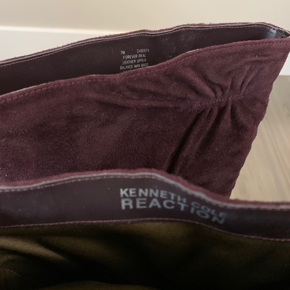 Kenneth Cole Reaction Suede Wedge Boots, 7.5 - Picture 6 of 7